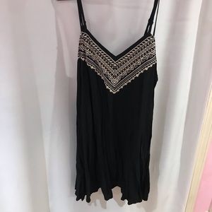 AMERICAN EAGLE EMBROIDERED SWING DRESS SIZE L